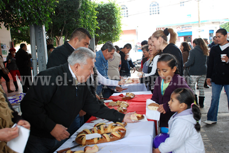 Gobierno de Venustiano Carranza regaló  miles de sonrisas a los infantes en el día de reyes