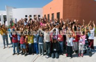 Queremos a los niños en las escuelas, sin adicciones 