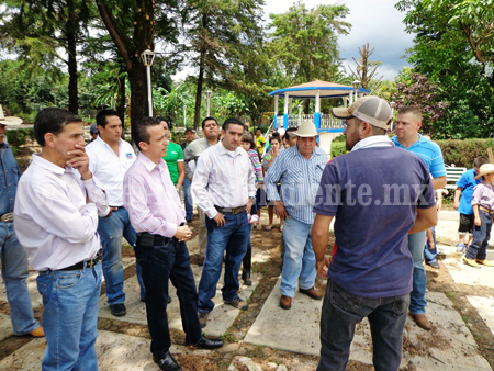 Toño Salas inauguró obras en San Rafael