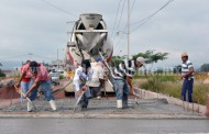 Reanudan trabajos en el camino a. Flamingos