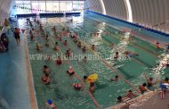 Realizan con éxito primer Aqua-Zumba en alberca municipal