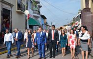 DR. JESÚS INFANTE, PRESIDENTE MUNICIPAL DE ECUANDUREO, ENCABEZÓ DESFILE DEL 16 DE SEPTIEMBRE