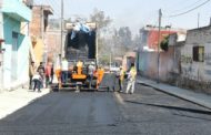 Asfaltan calle Lázaro Cárdenas en Chaparaco