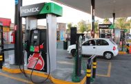 Un peso subió litro de gasolina regular en un mes