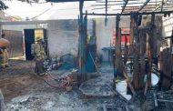 Incendio consume vivienda en la colonia La Antorcha; hay una mujer con quemaduras