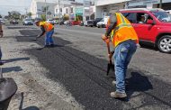 Gobierno Municipal continúa con labores de bacheo