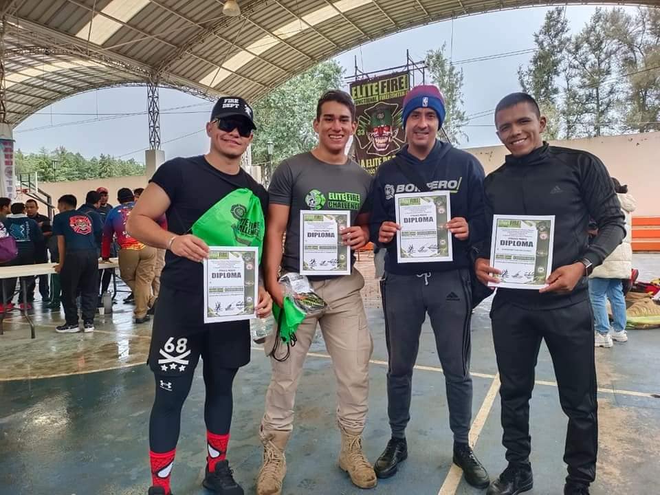 Se llevan 2do lugar personal de protección civil y bomberos de Tangancícuaro en el evento 