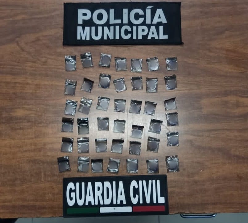 En Zamora, SSP y Policía Municipal detienen a masculino con 42 envoltorios de metanfetamina