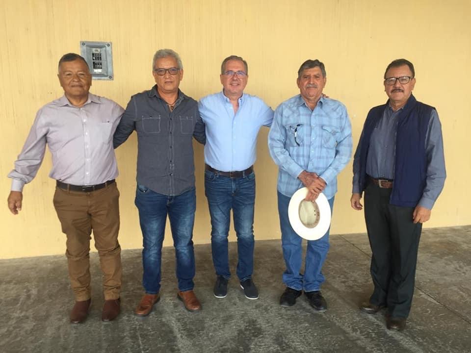 Trabaja Enrique Godínez con productores michoacanos por más oportunidades