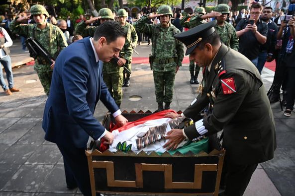 Gobierno de Zamora y 17º Batallón de Infantería realizan incineración de la Bandera Nacional