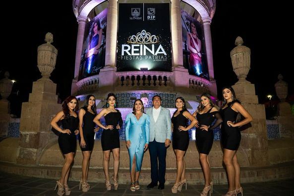 Realizan presentación de candidatas a reinas patrias 2022