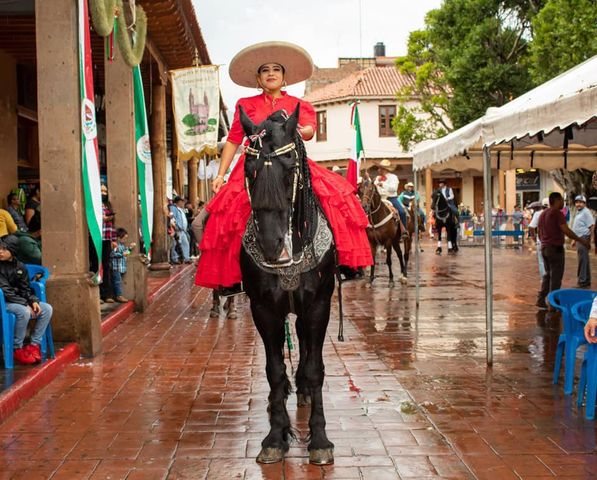 Con gran éxito se realizó el evento de la candidata a fiestas patrias 2022 Raquel Orozco en Tangancícuaro