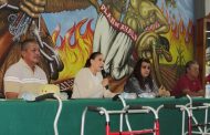 Entrega equipo ortopédico Ivonne Pantoja a integrantes de la Comunidad Agraria