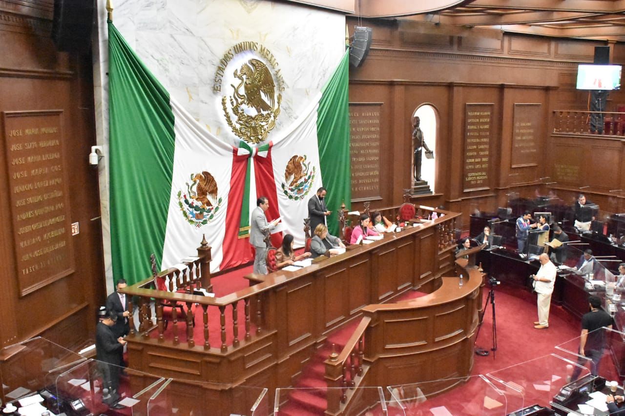 *Amplía 75 Legislatura de Michoacán plazo para reemplacamiento; ahora, al 16 de diciembre*