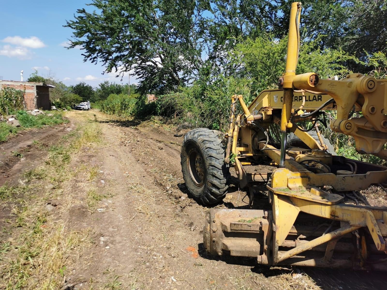 Obras Públicas mejora Camino del Toril en Atacheo