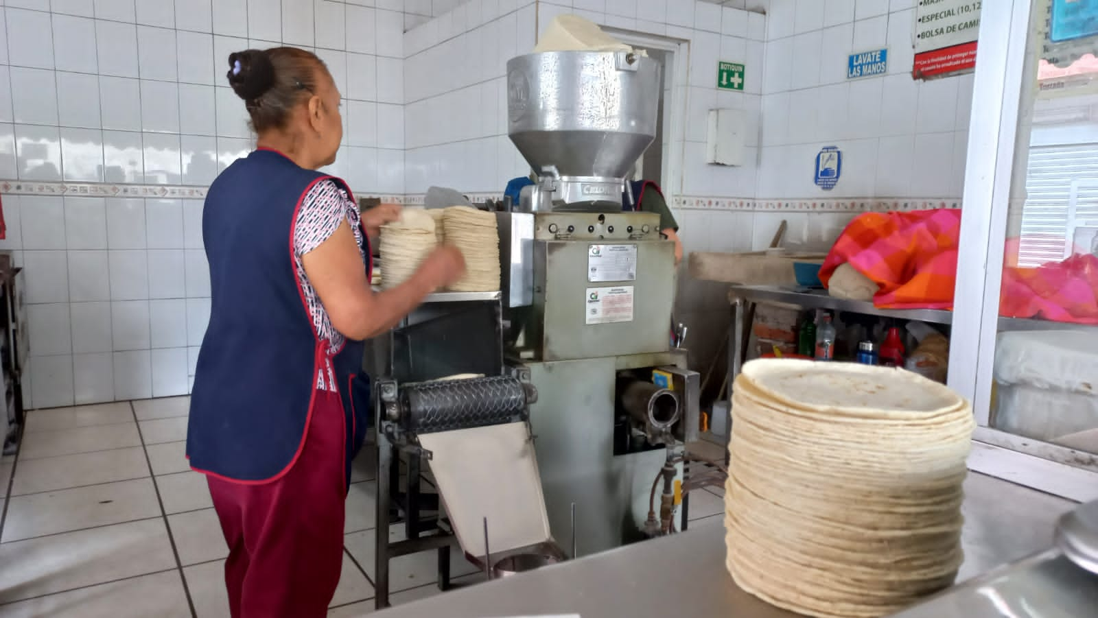 Sube 2 pesos el precio de la masa y las tortillas en Zamora