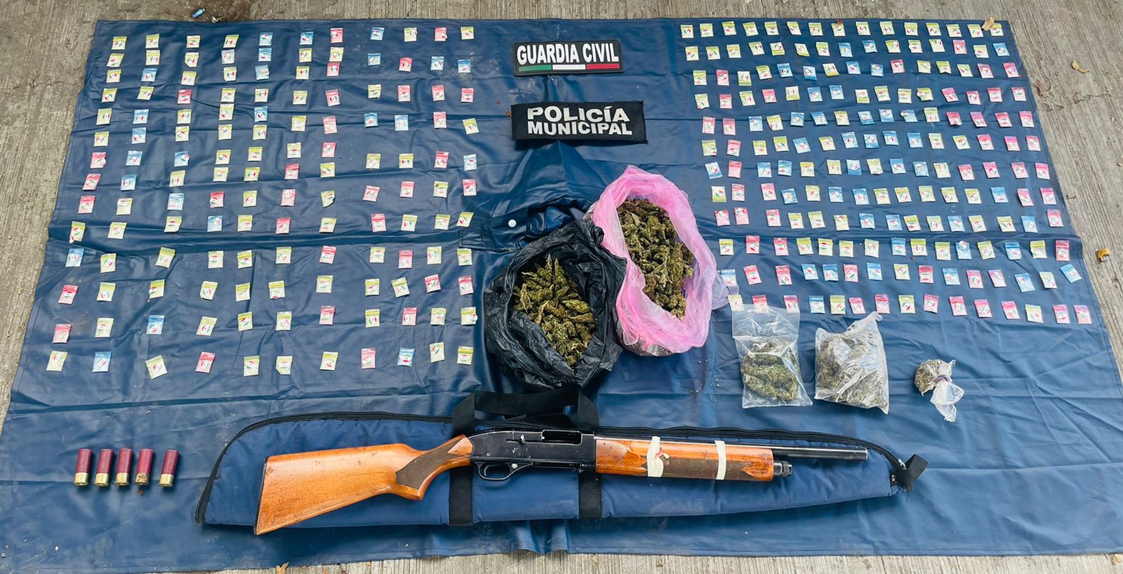 Guardia Civil y Policía Municipal, detienen a cuatro en Jacona con vehículo, arma y drogas