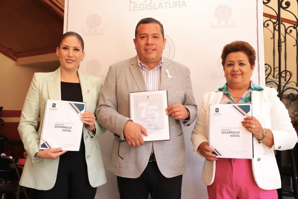 Presentarán iniciativa para promover programas sociales en lenguas indígenas