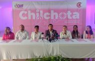 Pide presidente de Chilchota a sus paisanos desterrar el tabú de la autoexploración de mama