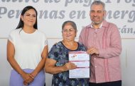 *Gobiernos federal y estatal inician entrega de apoyos a damnificados por los sismos*