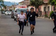 Realizan la 2da carrera por el mes rosa en Tangancícuaro