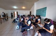 Brindan pláticas en escuelas sobre “tipos y modalidades de la violencia y focos rojos”