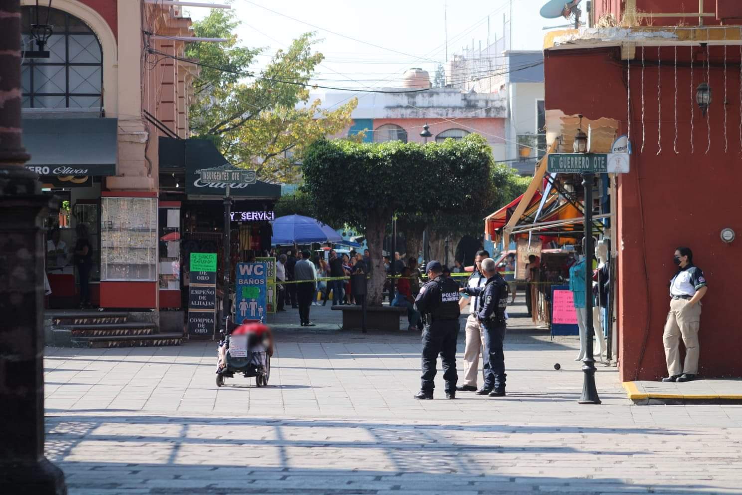 Empistolado mata a hombre en silla de ruedas, quien pedía limosna en Plaza de Zamora