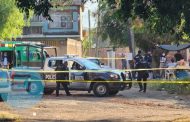 Madre y su hijo con atacados a balazos en un taxi, en Chaparaco