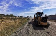 Obras Públicas limpia y nivela terreno del CERESO