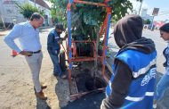 SAPAZ realiza limpieza y desazolve de red de drenaje sanitario en calle Madero