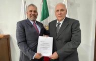 Bedolla entrega nombramiento a David Alfaro, será el nuevo director del Colegio de Bachilleres de Michoacán