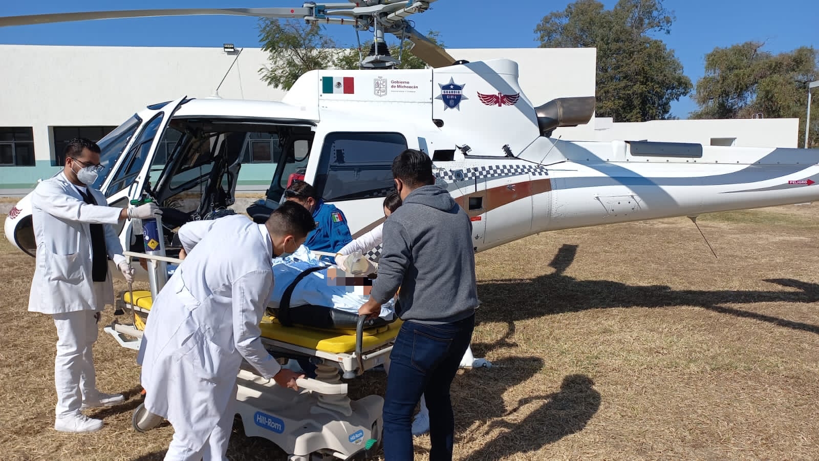 SSP traslada vía aérea desde Zamora a menor lesionado por accidente automovilístico