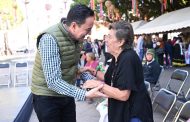 Carlos Soto inaugura feria del Adulto Mayor en plazoleta del Teco