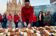 Carlos Soto comparte rosca de Reyes con los zamoranos; concluyeron festejos decembrinos