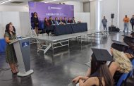 Egresó primera generación de Universidad Capital de Estudios Superiores