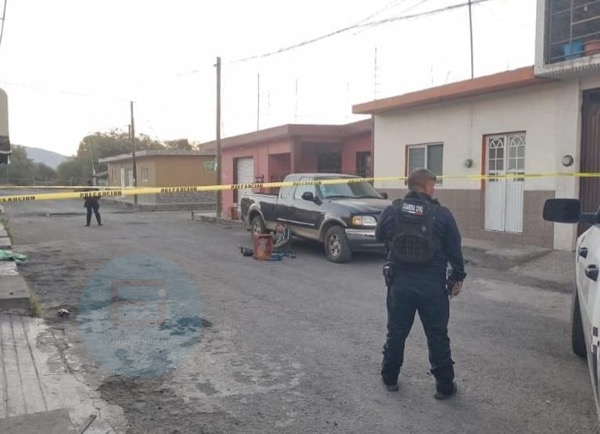 Encuentran a un hombre asesinado en pleno Centro de Ixtlán