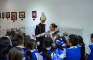 Estudiantes visitan el heroico colegio militar