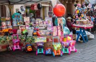 Tangancícuaro listo para la feria del juguete