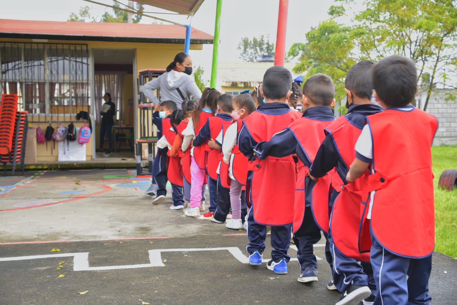 Reanudaron clases 60 mil alumnos de educación básica en región Zamora