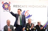 Carlos Soto participó en el festejo del 46 aniversario de la fundación del Cuerpo de Rescate Michoacán