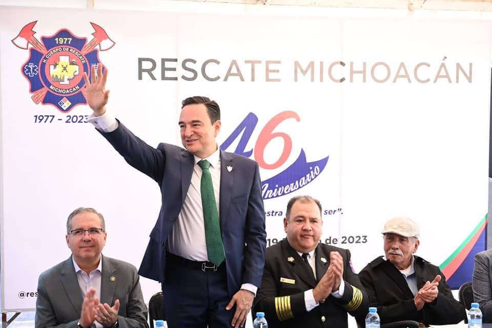 Carlos Soto participó en el festejo del 46 aniversario de la fundación del Cuerpo de Rescate Michoacán