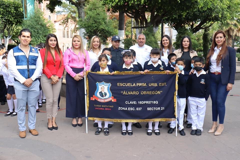 Gobierno de Jacona conmemora Día de la Bandera