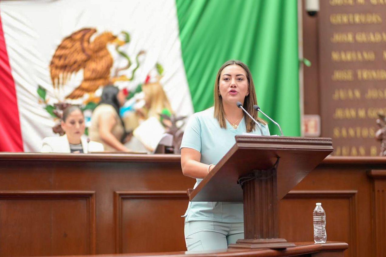 Primordial garantizar que municipios por Ley cuenten con unidades de atención fisioterapéutica: Mónica Valdez