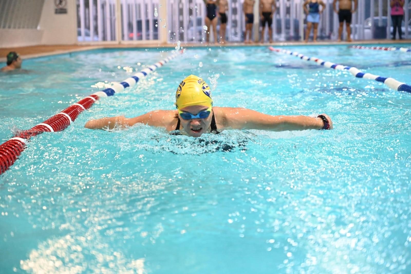 Anuncian competencias natación en la alberca municipal