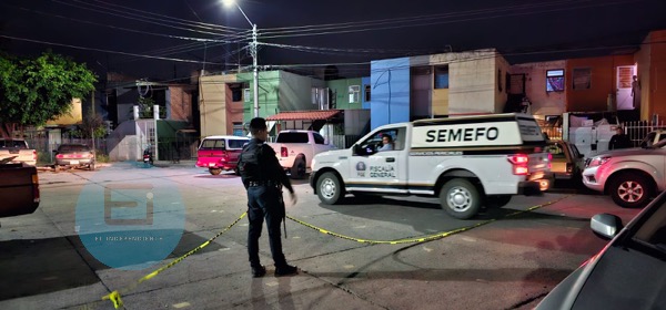 Asesinan a “El Nariz” frente a su pareja sentimental en el Infonavit Arboledas Segunda Sección