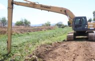 Avanza más de la mitad limpieza de drenes y canales en Zamora