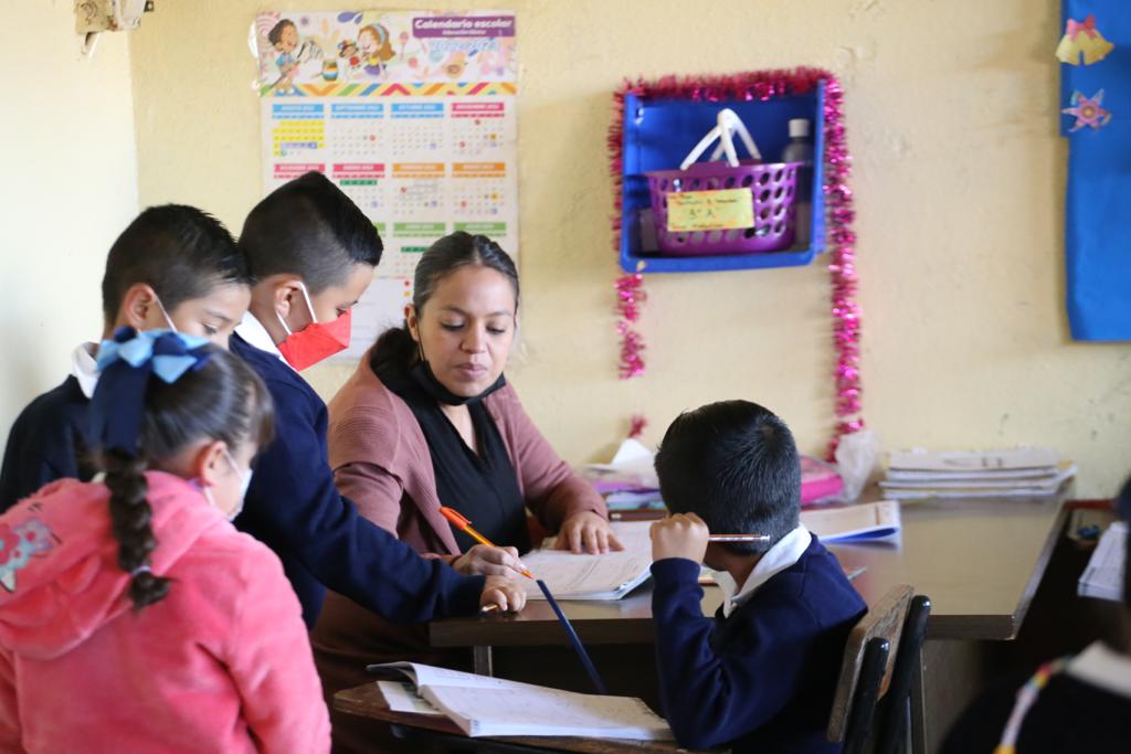 Compromiso docente permite un ciclo escolar sin interrupciones: SEE