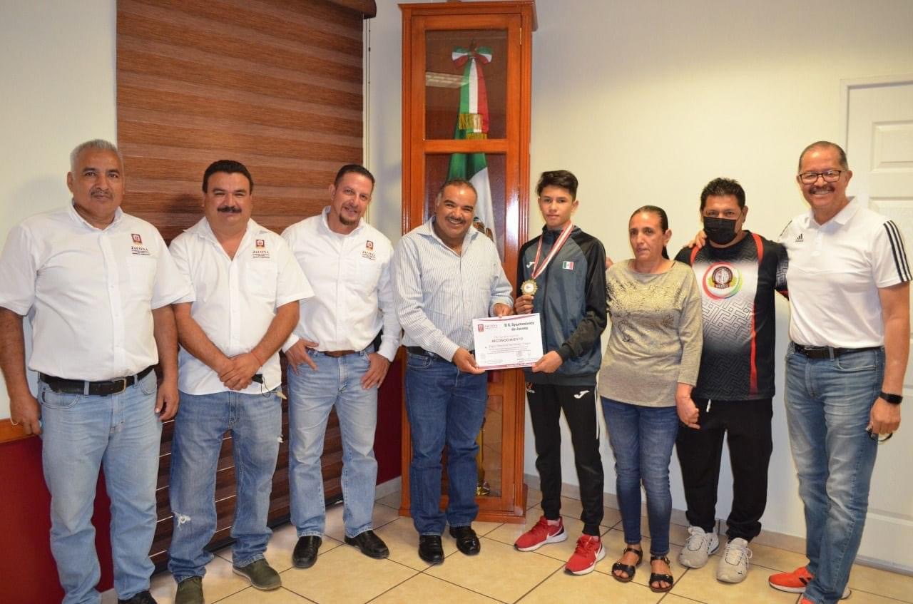 Logran medallas de Plata y Bronce Taekwondoínes de Jacona