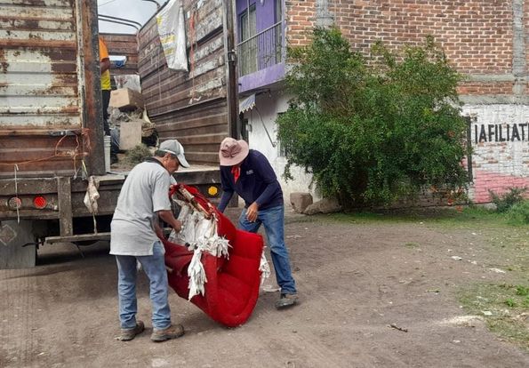 Realizaron descacharrización en colonia Alfonso García Robles