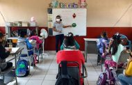 SEE regulariza a 31 mil estudiantes en rezago educativo